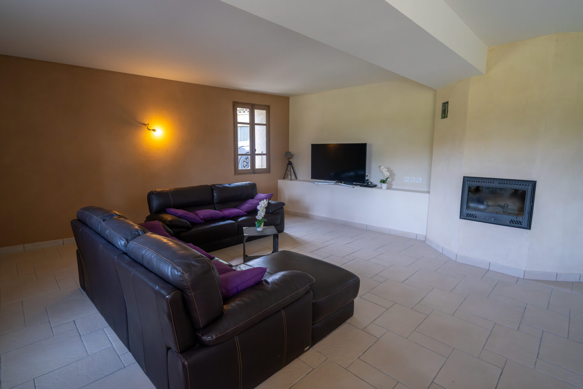 Salon avec cheminée